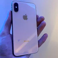 ایفون xs طلایی سالم