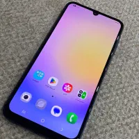سامسونگ A25 در حد نو و 5G میباشد