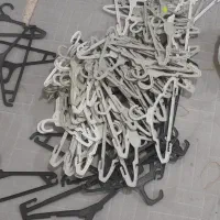 آویز لباس و لباس زیر و دستگاه مارک زن