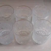 6عدد استکان.6عدد زیر استکان 6عددلیوان.1عدد قوری