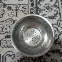 تعدادی وسایل آشپزخانه و منزل