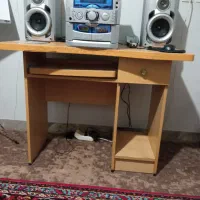 میز کامپیوتر