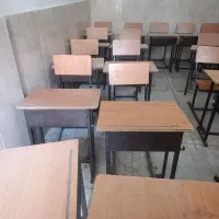 میز و نیمکت مدرسه
