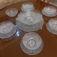 تعدادی ظروف کریستال آمریکایی انگلیسی و بستنی خوری