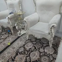 مبل ۷نفره تمیز همراه بامیزعسلی وباویترین