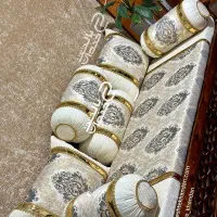 سرویس بالش و متکای طرح گلدار رنگ شیری