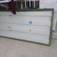درب حیاطی بدون چارچوب