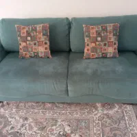 مبل راحتی به همراه میز
