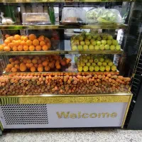 یخچال تاپینگ فریزر مکعبی کالباس بر بخاری  (میخریم)