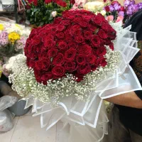 ماشین عروس و دسته گل عروس