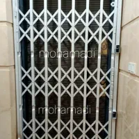 تولیدی دژ درب آکاردئون حفاظ کشویی ریلی محافظ پنجره