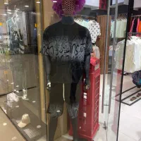 مانکن مردانه شیک و محکم