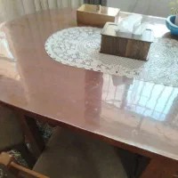 میز ناهار خوری 6 نفره کم جا     قیمت 20 تومان