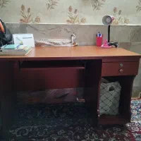 میز کامپیوتر و تحریر