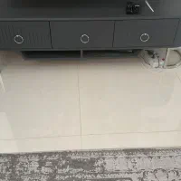 میز تلوزیون در حد نو