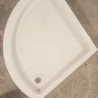 زیر دوشی حمام