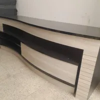 میز تلوزیون.