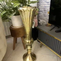 گلدون پایه بلند