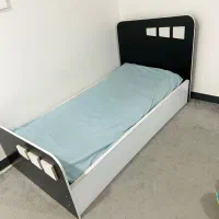 تخت تک نفره