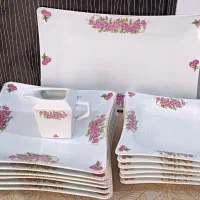 سرویس  گل قرمز