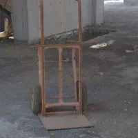 گاری دو چرخ
