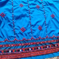 لباس تپه|لباس|کهنوج, |دیوار