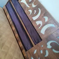 یک عدد تخت دو نفره