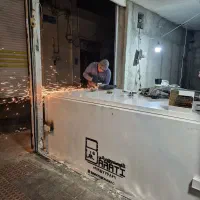 گاوصندوق اسانسوری باستون پیچ ومهره ای