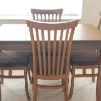 میز غذاخوری چهار نفره در حد نو