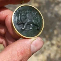 گردنبند شیروخورشید یشم