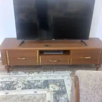 میز تلویزیون در حد نو