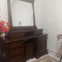 آینه و میز آرایشی