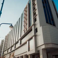 واگذاری واحد تجاری در برج آراد
