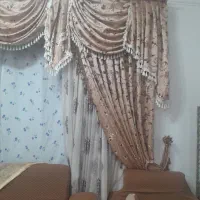 پرده سلطنتی با وسایلش