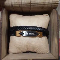 دستبند برند دیزل