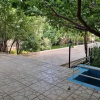 خانه باغ ،ویلاباغ بزنجان بافت|اجارهٔ کوتاه‌مدت ویلا و باغ|بافت, |دیوار