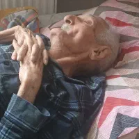 نیازمند خانم جهت مراقبت از سالمند بصورت شبانه روزی