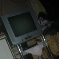 یه عدد تلوزیون