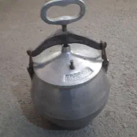 زودپز ۱۰ لیتری سالم