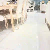به یکنفر کارگر ساده در بازار مبل شماره ۱ نیازمندیم