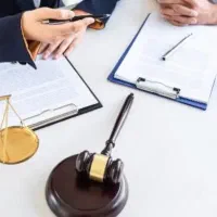 دفتر حقوقی وندا نورا رشت ( اخذ سند مالکیت )