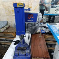 دستگاه دکمه پرس