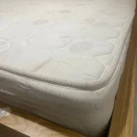 تخت ۲ نفره با تشک و بوفه