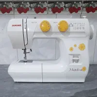 چرخ خیاطی ژانومه همراه با میز