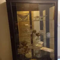 بوفه چوب و شیشه