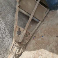 گیره سه پایه لوله کشی