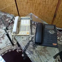 سه عدد عسلی شیشه ای مبل ب همراه دو عدد تلفن