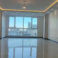آ-پارتمان-93متر-چهارباغ-طبقه-5-سالن-پرده-خور-3ساله