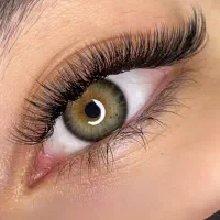 کاشت مژه|خدمات آرایشگری و زیبایی|اصفهان, باتون|دیوار