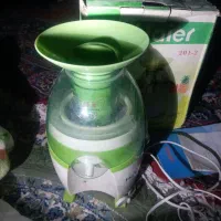 آبمیوه گیری هایر   در حد نو. استفاده نکردم هنوز